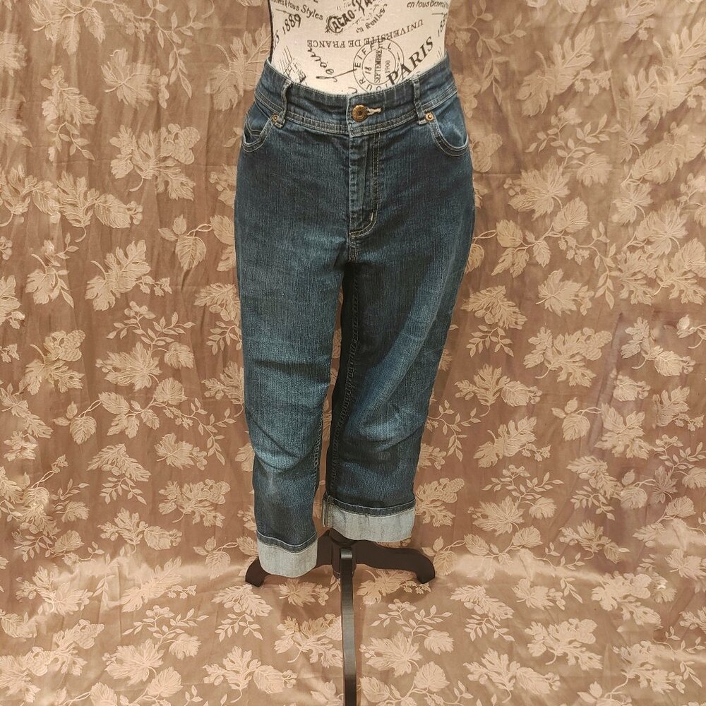 Chico's Platinum Denim Capris, Size 1 (M/8), Excellent Used Condition! (EUC)